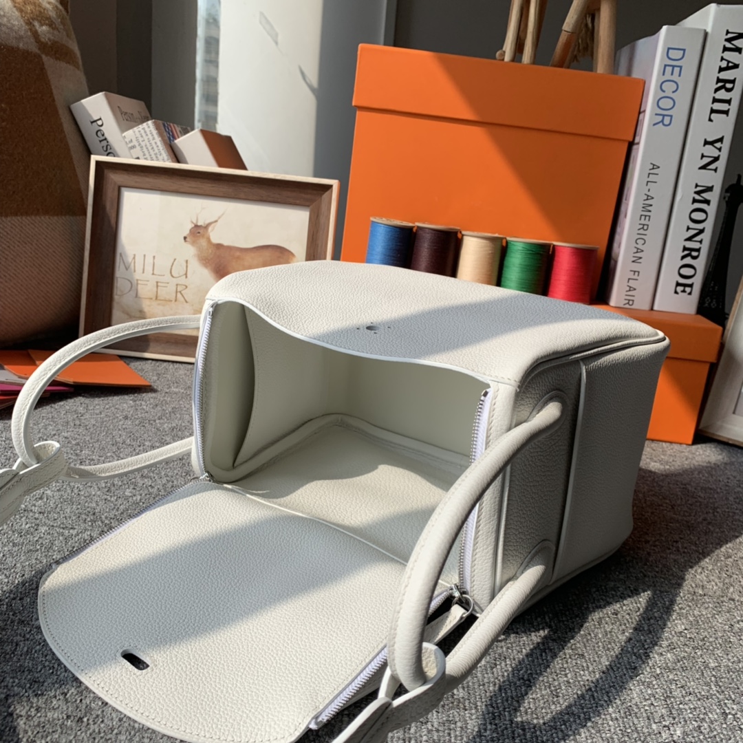 에르메스 린디백26 화이트 은장